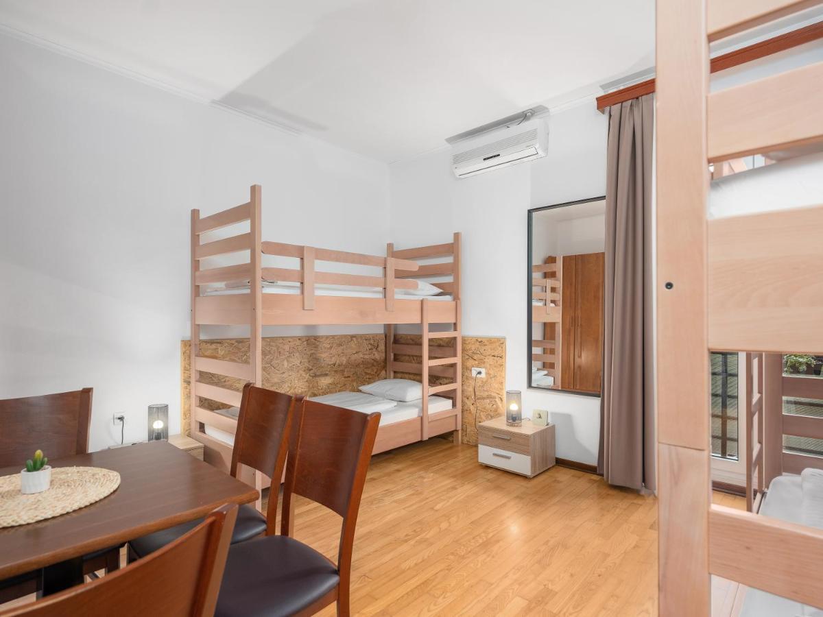 Stay In Meta Mate Split Exterior photo
