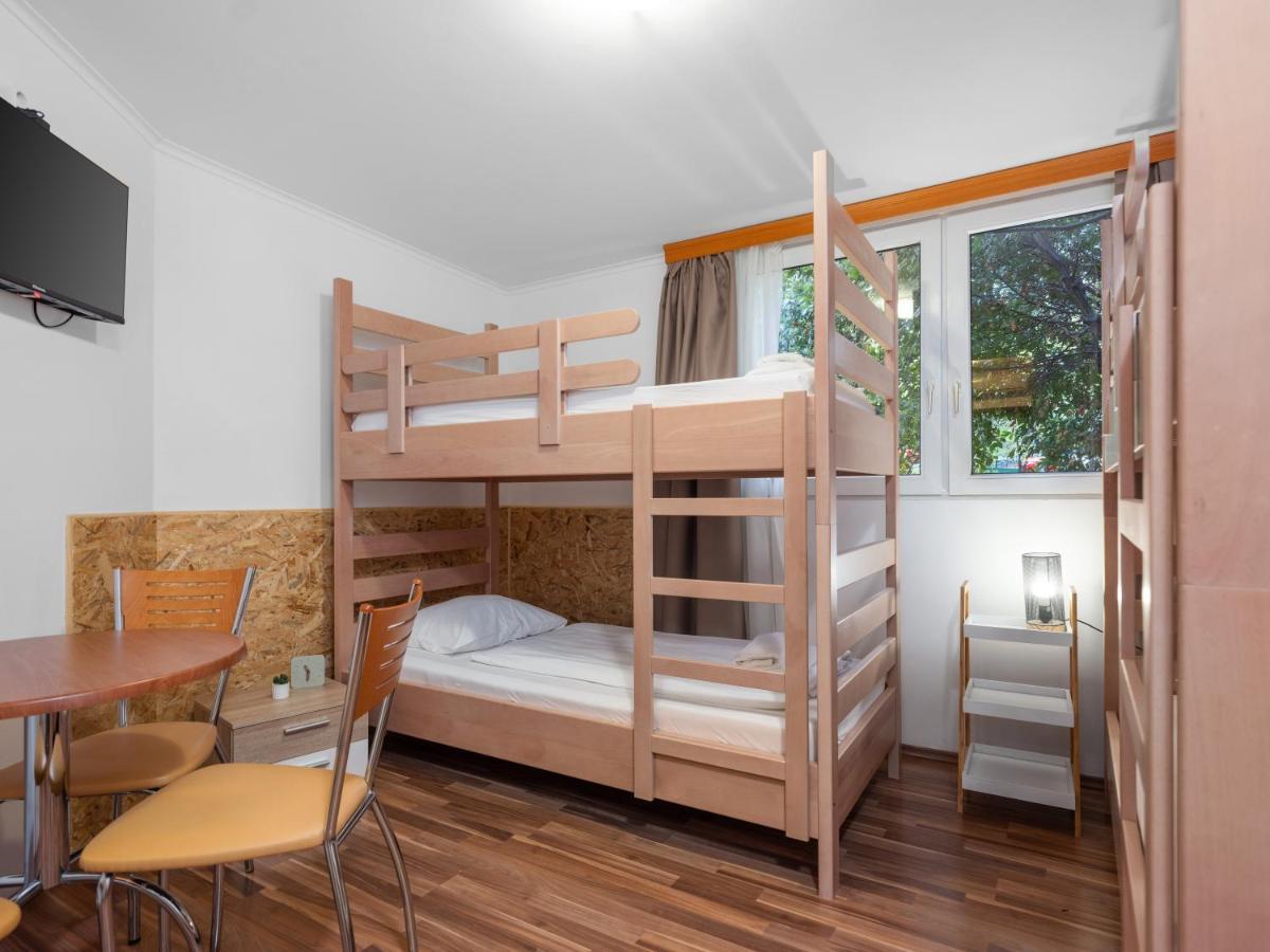 Stay In Meta Mate Split Exterior photo